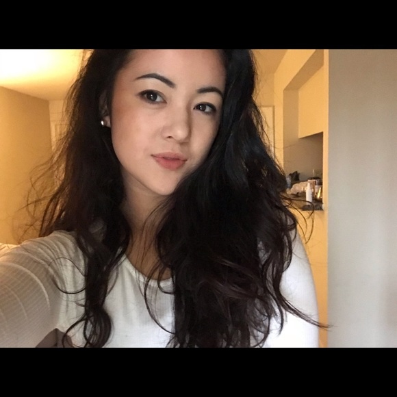 Meet your Posher, Amy - Picture 1 of 1